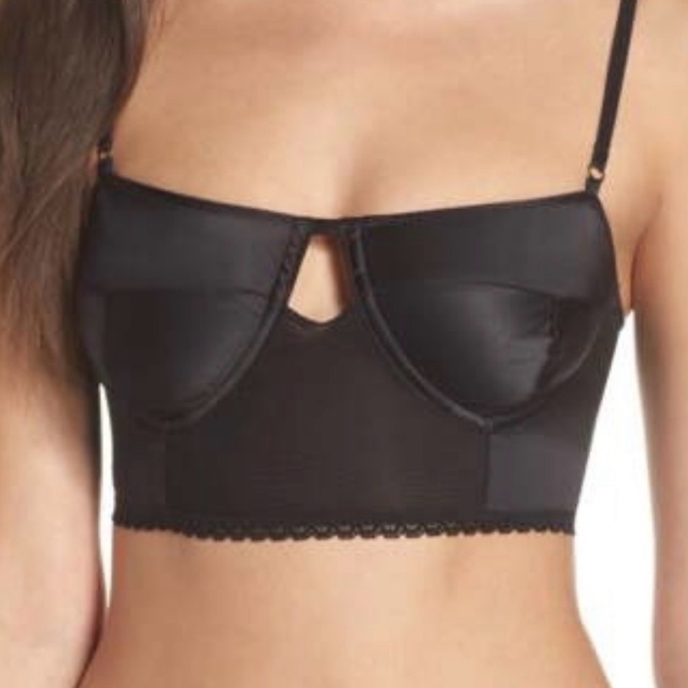 Women’s Black Bralette adjustable small